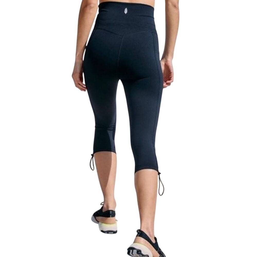 Free People Movement Class Act Cropped Black Legging XS